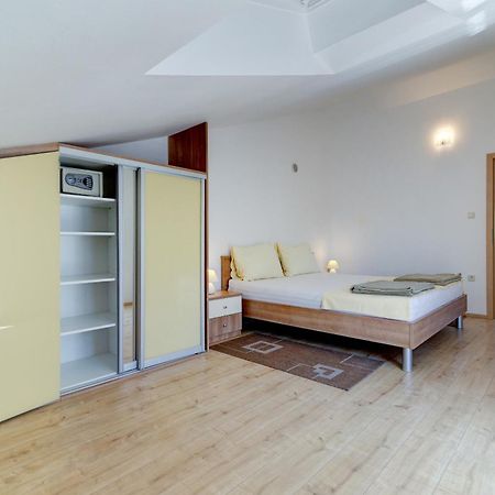 Apartmani Lili Novi Vinodolski Extérieur photo