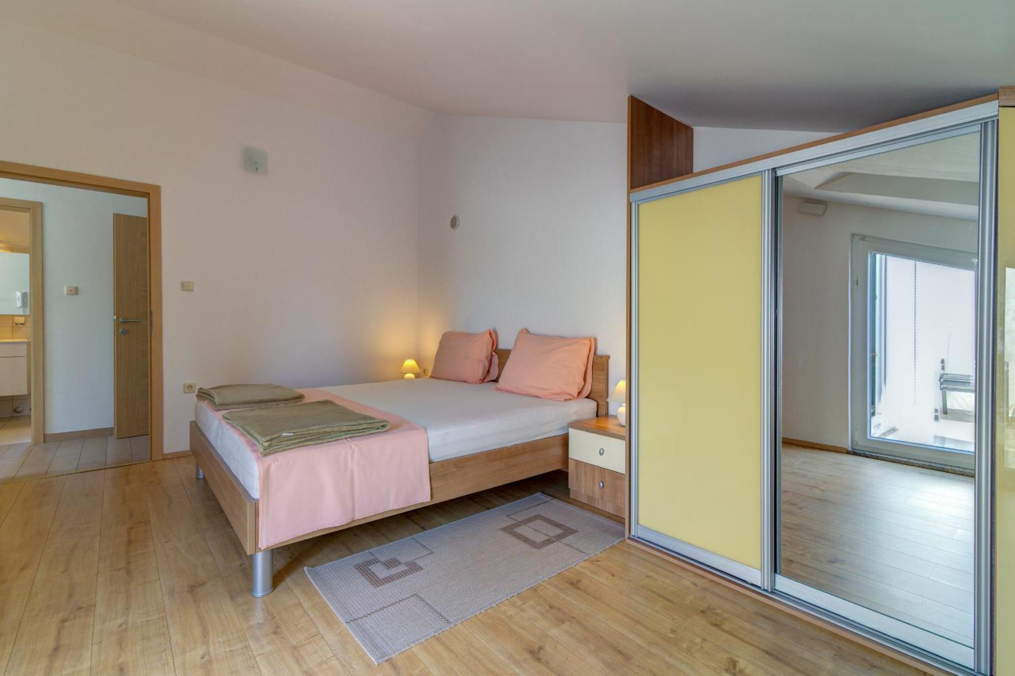 Apartmani Lili Novi Vinodolski Extérieur photo