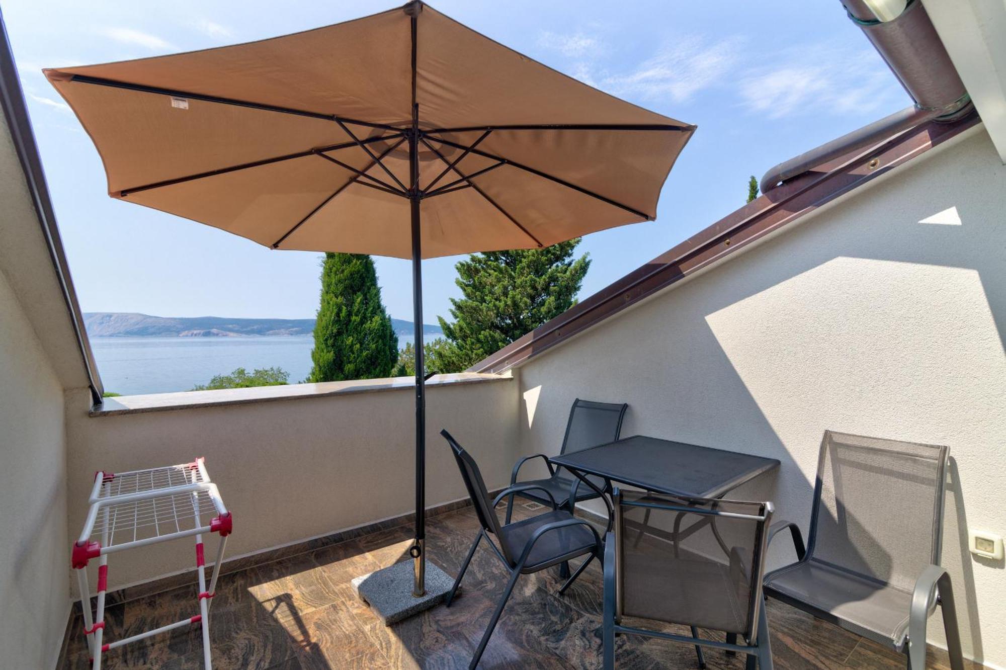 Apartmani Lili Novi Vinodolski Extérieur photo