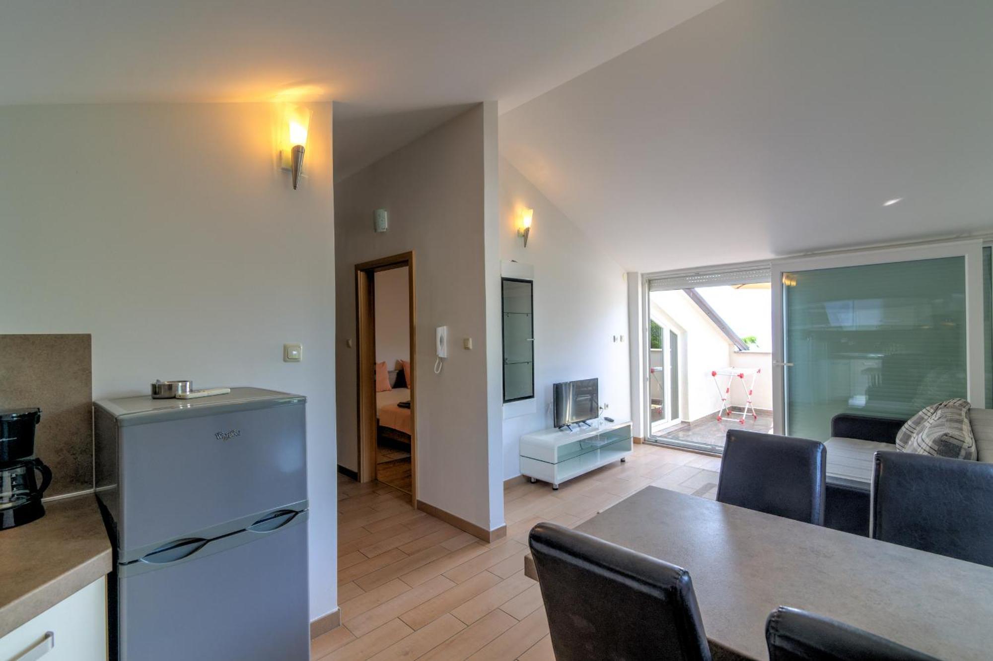 Apartmani Lili Novi Vinodolski Extérieur photo